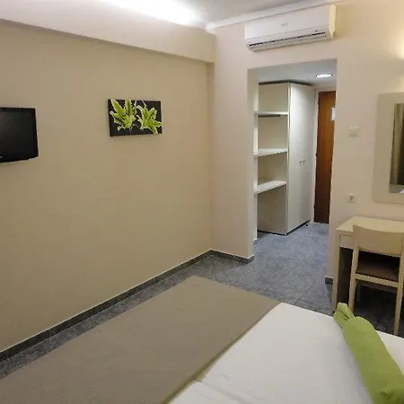 Hotel Imperial And 2*