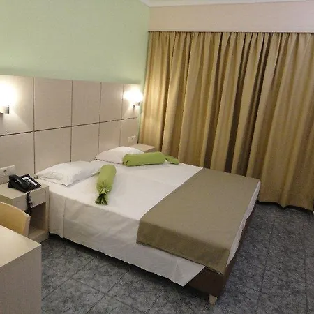 Hotel Imperial And 2*