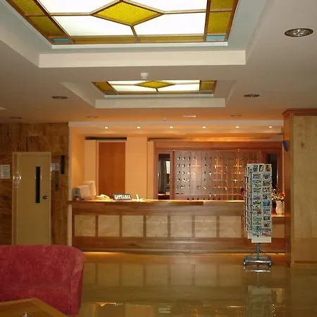 Imperial And Hotel 2*